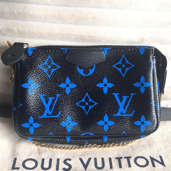 Louis Vuitton Handbags - 💙🖤🦄 Louis Vuitton digital blue mini pochette